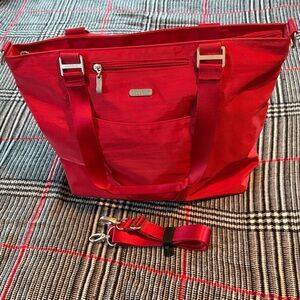 Classy Rich Red Baggallini Purse